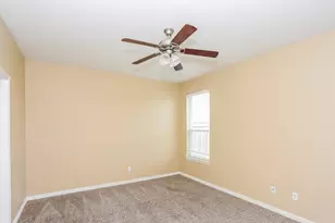 279 Edison Ln, Crowley, TX 76036 - Photo 5