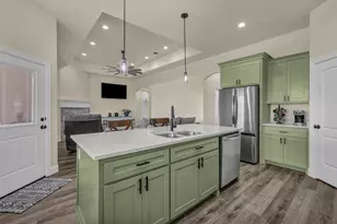 1013 Mojave Trail, Granbury, TX 76048 - Photo 13