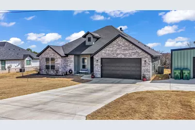 1013 Mojave Trail, Granbury, TX 76048 - Photo 1