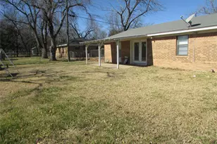 1210 Winkler St, Ennis, TX 75119 - Photo 15