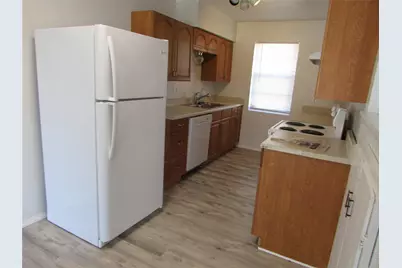 1210 Winkler Street, Ennis, TX 75119 - Photo 5