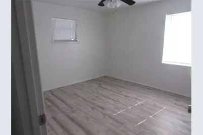 1210 Winkler Street, Ennis, TX 75119 - Photo 9