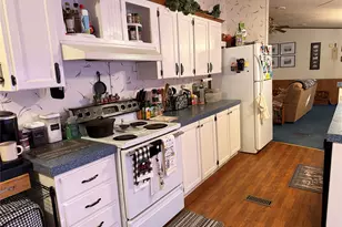 383 Randall Ave, Jefferson, TX 75657 - Photo 9