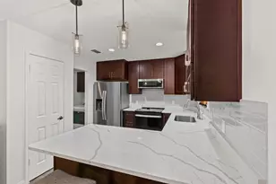 9013 Topperwind Ct, Fort Worth, TX 76134 - Photo 3