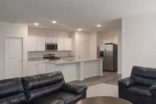 2437 Frio River Rd, Glenn Heights, TX 75154 - Photo 5