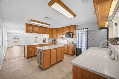 1043 Bells Chapel Road, Pecan Hill, TX 75165 - Photo 7