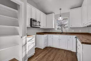 4339 Blackwell St, Bellmead, TX 76705 - Photo 7