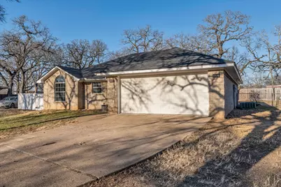 4339 Blackwell Street, Bellmead, TX 76705 - Photo 3