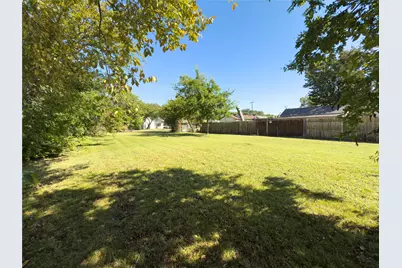 400 E Sycamore Street, Sherman, TX 75090 - Photo 1