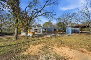 279 Carlisle Ct, Springtown, TX 76082 - Photo 3