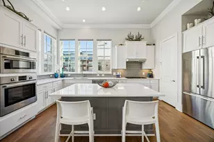 653 Dalton Ln, Irving, TX 75039 - Photo 9