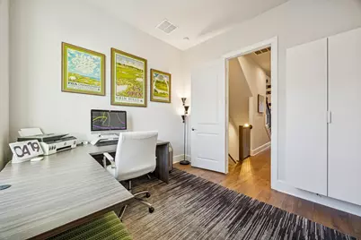 653 Dalton Lane, Irving, TX 75039 - Photo 19