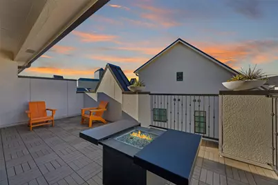 653 Dalton Lane, Irving, TX 75039 - Photo 27