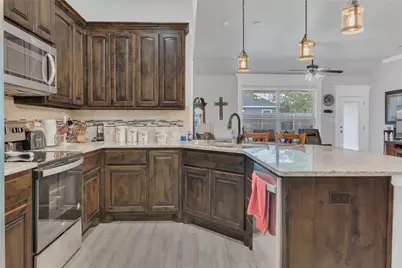 4720 Medina Street, Granbury, TX 76048 - Photo 15