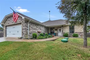 4720 Medina St, Granbury, TX 76048 - Photo 5