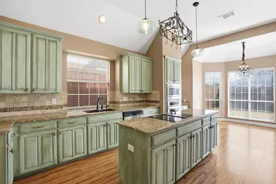 2221 Templeton Drive, Arlington, TX 76006 - Photo 11