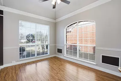 2221 Templeton Drive, Arlington, TX 76006 - Photo 17