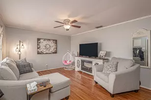1016 Tower St, Canton, TX 75103 - Photo 5