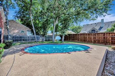 8444 Parkdale Drive, North Richland Hills, TX 76182 - Photo 37