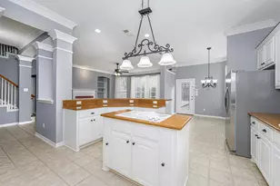 8444 Parkdale Dr, North Richland Hills, TX 76182 - Photo 7