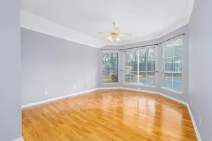 8444 Parkdale Dr, North Richland Hills, TX 76182 - Photo 17