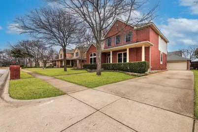 8444 Parkdale Drive, North Richland Hills, TX 76182 - Photo 33