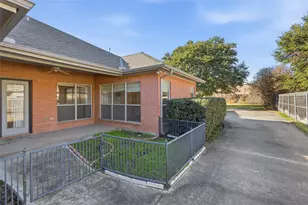 5604 Ledgestone Dr, Fort Worth, TX 76132 - Photo 27