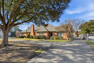 5604 Ledgestone Dr, Fort Worth, TX 76132 - Photo 3