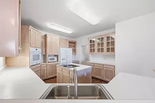 5604 Ledgestone Dr, Fort Worth, TX 76132 - Photo 17