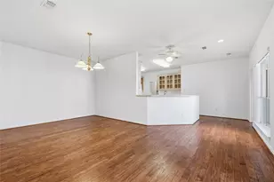 5604 Ledgestone Dr, Fort Worth, TX 76132 - Photo 11