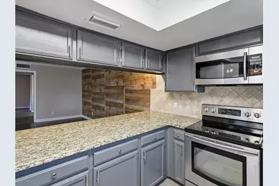 2713 Meadowstone Court, Carrollton, TX 75006 - Photo 9