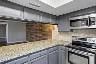 2713 Meadowstone Ct, Carrollton, TX 75006 - Photo 9