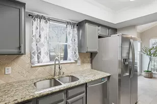 2713 Meadowstone Ct, Carrollton, TX 75006 - Photo 11