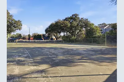 2713 Meadowstone Court, Carrollton, TX 75006 - Photo 29