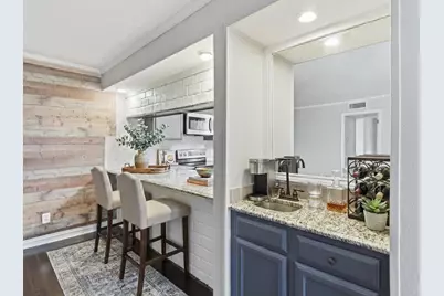 2713 Meadowstone Court, Carrollton, TX 75006 - Photo 13