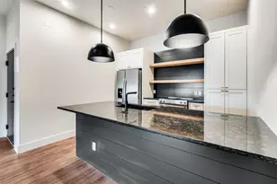 1322 Lipscomb St, Fort Worth, TX 76104 - Photo 5