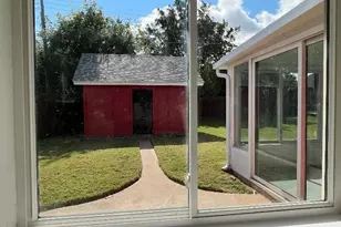 1500 Hyde Park Blvd, Cleburne, TX 76033 - Photo 13