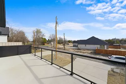 131 Lakeshore Lane, Glenn Heights, TX 75154 - Photo 9