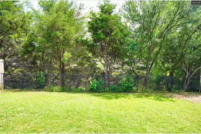 9000 Holliday Lane, Aubrey, TX 76227 - Photo 9