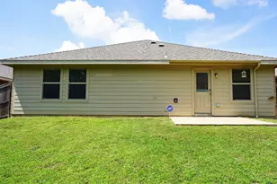 9000 Holliday Ln, Aubrey, TX 76227 - Photo 13