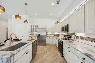 232 Hilltop Drive, Ennis, TX 75119 - Photo 7