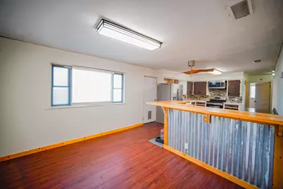 202 N 10th Street, Jacksboro, TX 76458 - Photo 11