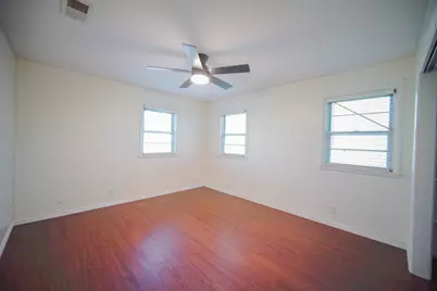 202 N 10th Street, Jacksboro, TX 76458 - Photo 15