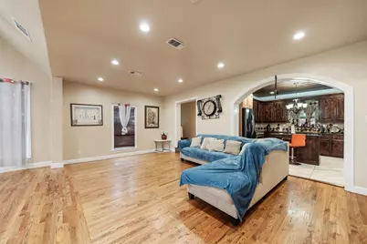 314 S Hastings, Irving, TX 75060 - Photo 5