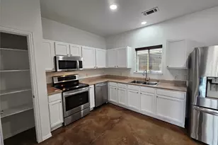 207 Starr St, Dallas, TX 75203 - Photo 3