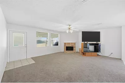 2215 Coyote Trail, Grand Prairie, TX 75052 - Photo 19