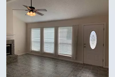 766 Deauville Circle E, Fort Worth, TX 76108 - Photo 3