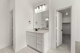 411 Hidden Lakes Dr, DeSoto, TX 75115 - Photo 27