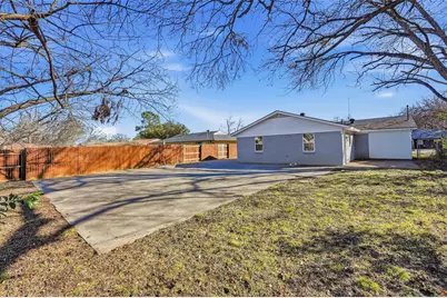 601 W Cedar Street, Arlington, TX 76011 - Photo 23