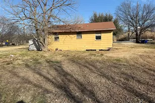 318 S Church St, Hillsboro, TX 76645 - Photo 19